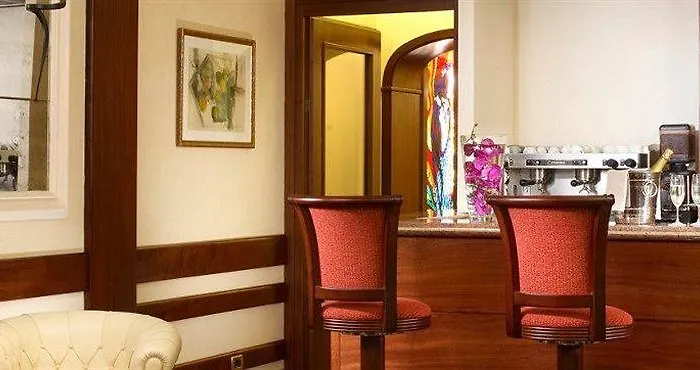 Ranieri Ξενοδοχείο 3*