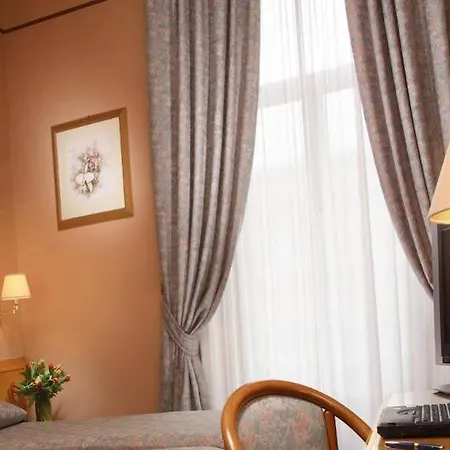 Ranieri Hotel 3*